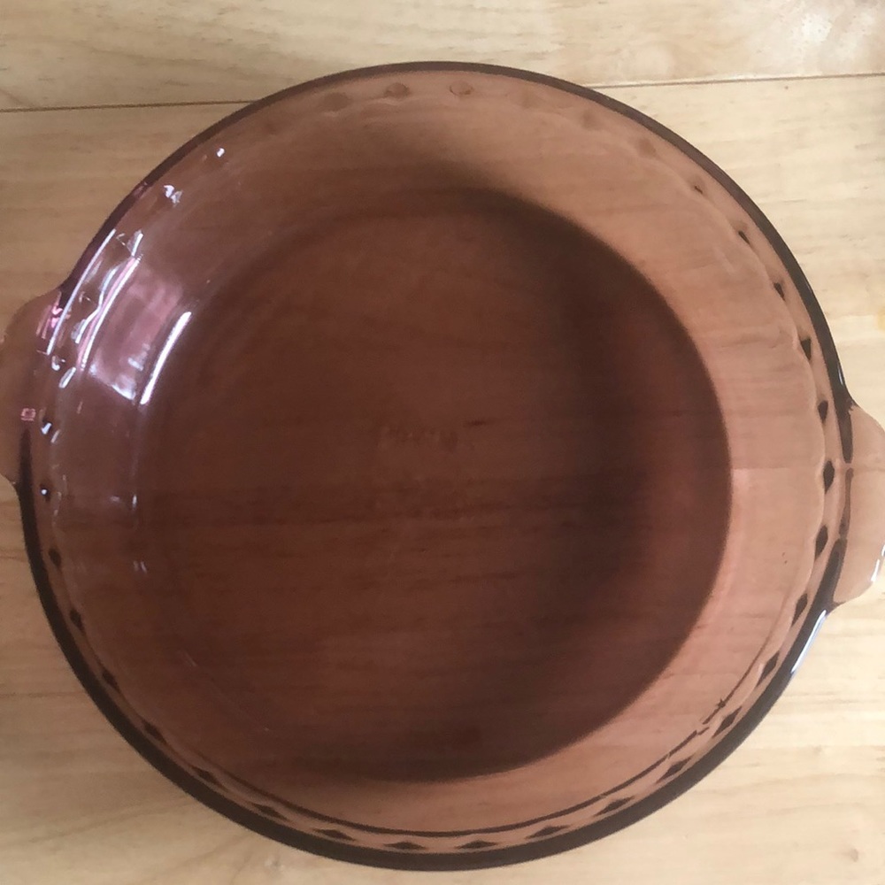 Vintage Pyrex pie plate